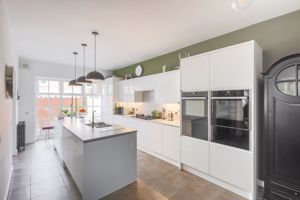 Photo 30- click for photo gallery